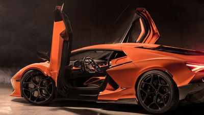 Why Do Lamborghini Doors Open Up? Here's How It Started