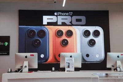 iPhone 18 Costs Could Jump 38% — Will Apple Pass It On?