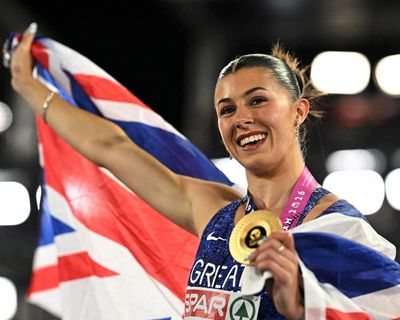 Britain’s Amy Hunt powers to emphatic 100m European gold and thrills home crowd