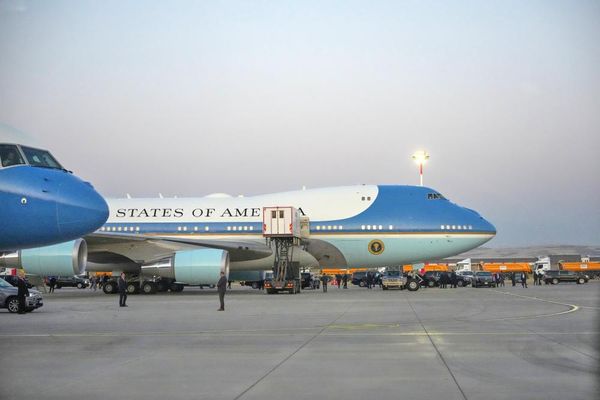 Trump hid in catering cart to board secret flight in Turkey amid Iran threat – reports