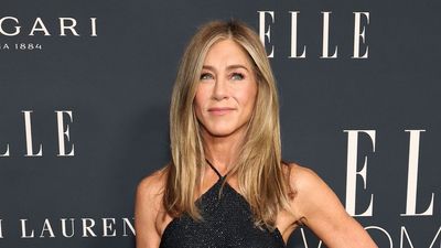 Jennifer Aniston's transitional summer outfit has one clever detail I'm copying – it solves the uncomfy heel dilemma