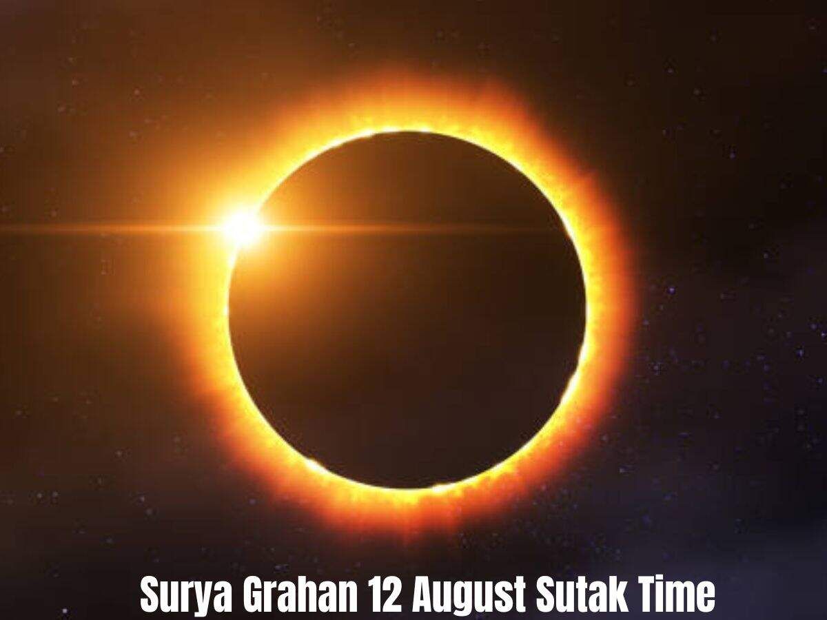 Eclipse chasers scramble for glasses as stocks run low