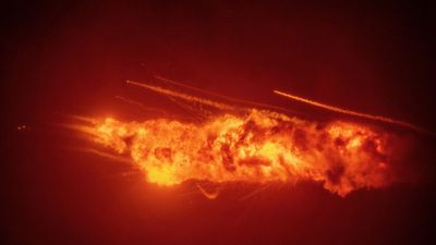 Chinese rocket explodes less than 90 seconds after liftoff (photos)