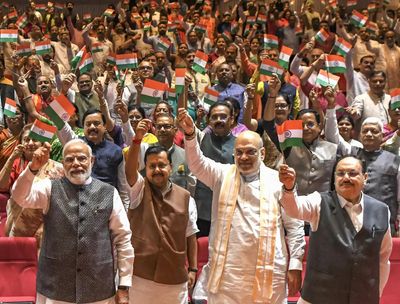 Tricolour-waving MPs greet PM Modi at 'Mangal Milan', raise slogans of 'Vande Mataram'