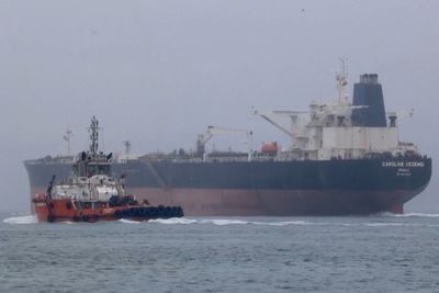 Oil spill off Oman coast shows no sign of stabilising: analyst