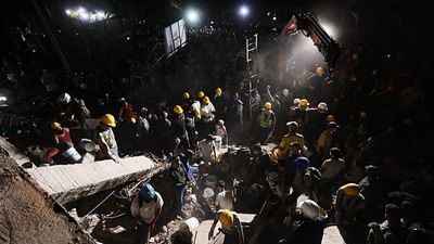 At least 240 killed in Colombia's biggest earthquake in years