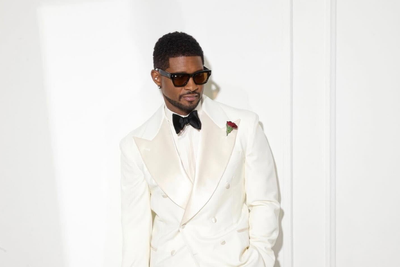What a F*cking Prick: Usher Faces Backlash Over Door Gesture as He Refuses to Exit Until Staff Holds It