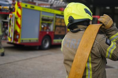 Fire tears through four hectares of grassland in Mitcham as 60 firefighters tackle blaze