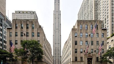 In the 1930s, two New York properties stood in Rockefeller Centre’s path; 30 Rockefeller Plaza was built around them, leaving permanent notches in the design