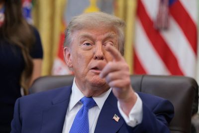 Trump targets Democrats in escalating National Guard showdown