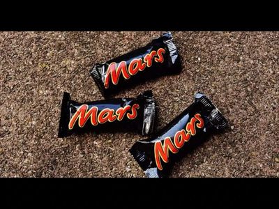 'I was like, wow, look at that': 1991 Mars Bar found after 35 years during Scunthorpe house clearance leaves social media stunned as 62.5g chocolate bar sparks shrinkflation debate