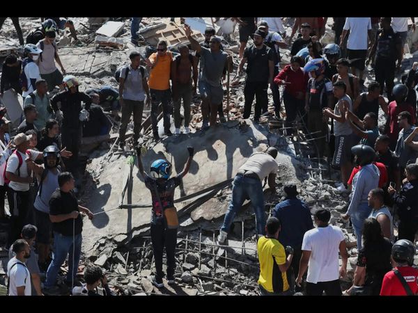 Colombia searches for over 3,000 missing after a powerful earthquake kills more than 100