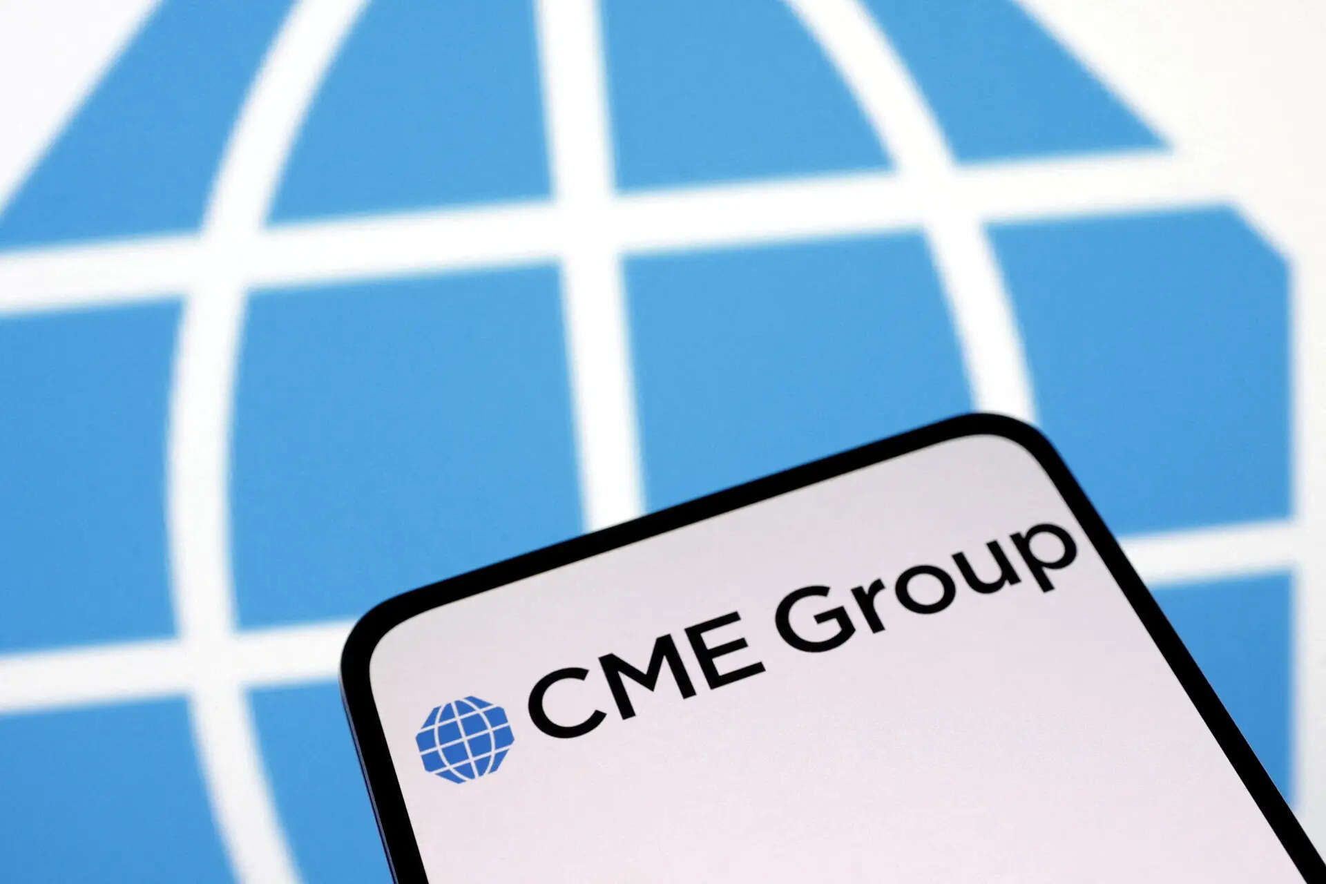 CME to allow round-the-clock trading of 100-Ounce…