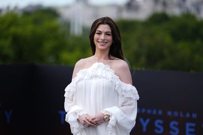 Anne Hathaway appears as haunting author in eerie new psychological thriller