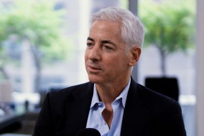How a book that inspired Warren Buffett and a $14,000 side hustle helped billionaire Bill Ackman get started as an investor