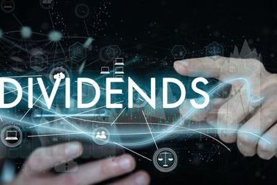 Senator Looks for Dividend Stocks: Latest Purchase Is Company with 673 Consecutive Monthly Payouts