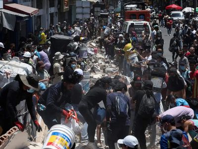 Devastating earthquake tests new President as Colombia digs through ruins for those still alive