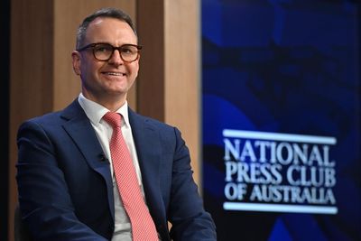 Andrew Bragg stands by proposed migration limits – even as Liberal colleagues decline to back him in