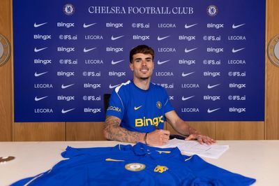 Chelsea announce ninth summer signing as 'dream' transfer confirmed