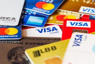Americans’ Credit Card Debt Climbs to $1.26 Trillion as K-Shaped Economy Widens Consumer Divide