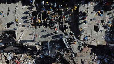 Colombia declares three days mourning for quake victims as EU pledges assistance