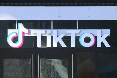 Federal employees get the OK to use TikTok again after ban on government phones