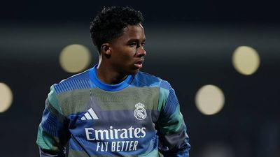 Endrick Staying at Real Madrid: Smart Move or Career Mistake?