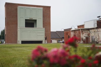 Massive kitchen cabinet installed in Indiana to celebrate a former mainstay of American culture
