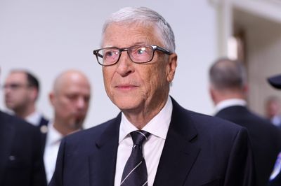 Gates Foundation's $540 million gift to science comes as the federal government pulls back on funding