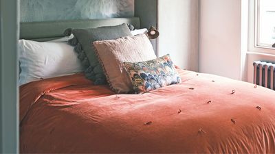 If You Make Your Bed Every Morning, You May Also Do These 5 Things Around the House – Psychology Says It’s No Coincidence
