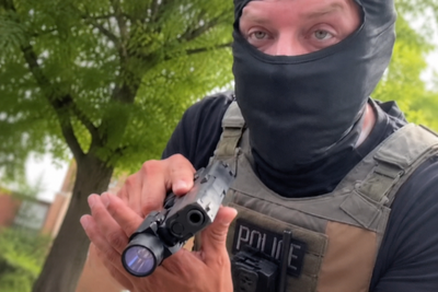 'You Didn't Like Being Called a Hoe': US Citizen Defends Hurling Insults After ICE Agent Draws Gun