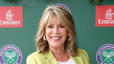Ruth Langsford's linen co-ords are the low-effort holiday outfits that make packing so much easier