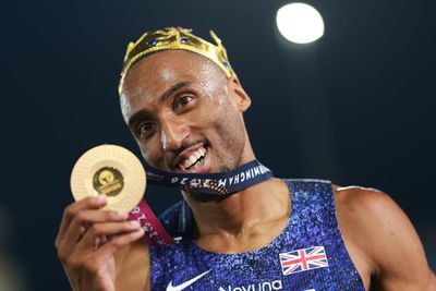 Hudson-Smith dazzles home fans as he surges to golden European 400m hat-trick