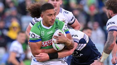 'Massive': Raiders star speaks out amid contract crisis