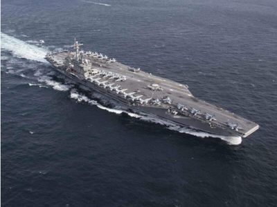 US Senator says Navy personel allegedly tried to jump of the USS Abraham Lincoln aircraft carrier deployed to fight Iran in Middle East