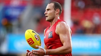 Ruckman takes demotion on the chin, re-signs with Suns