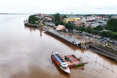 Rising Mekong closely watched as rain persists
