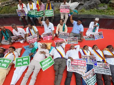 Karnataka bandh against Cauvery water release to Tamil Nadu loses momentum