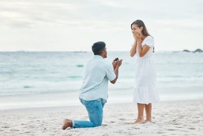 5 Questions A Man Should Ask Himself Before Proposing