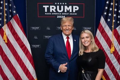 Theory Suggests Karoline Leavitt Finally 'Woke The Hell Up' And Left Trump After Decoy Plane Threat