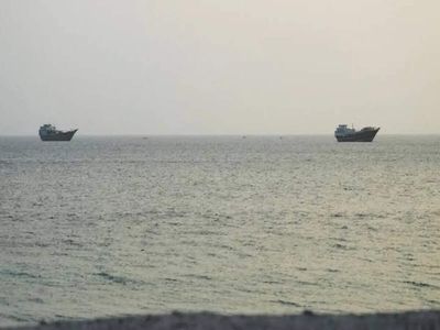 Iran, US make competing claims over control of Strait of Hormuz