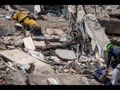 Colombia earthquake response enters grim phase as hope for more survivors fades