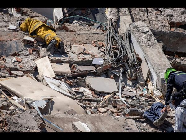 Colombia earthquake response enters grim phase as hope for more survivors fades
