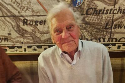 Son of 102-year-old says father ‘pushed off stage’ after complaining about noise