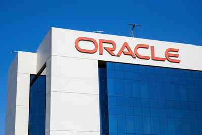 Oracle Has 30% Upside, JPMorgan Says. The Market May Be Missing Its AI Transformation.