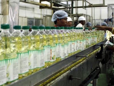 Vegetable oil imports decline 7% YoY in July 2026 as crude oil share jumps to 96%: SEA