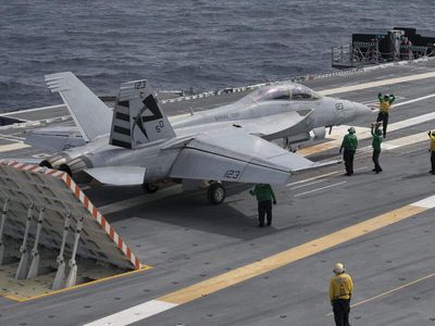 Trump orders Navy catapult system redesign, replacing state-of-the-art tech with older system