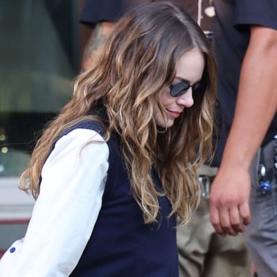 Emma Stone Is Filming a New Rom-Com—and Her Outfit Is Already My Fall Fashion Blueprint