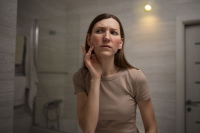 That Tissue Trick That Makes Your Peach Fuzz Itch Just Led to a Target for Eczema Drugs
