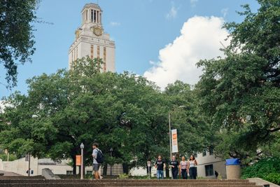 UT-Austin overhauling core classes but hasn’t detailed how new center relates to the courses